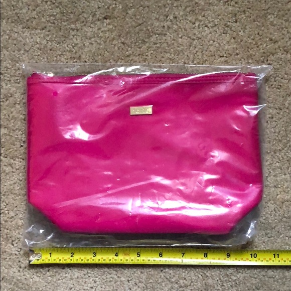 Handbags - NIB Tarte makeup bag